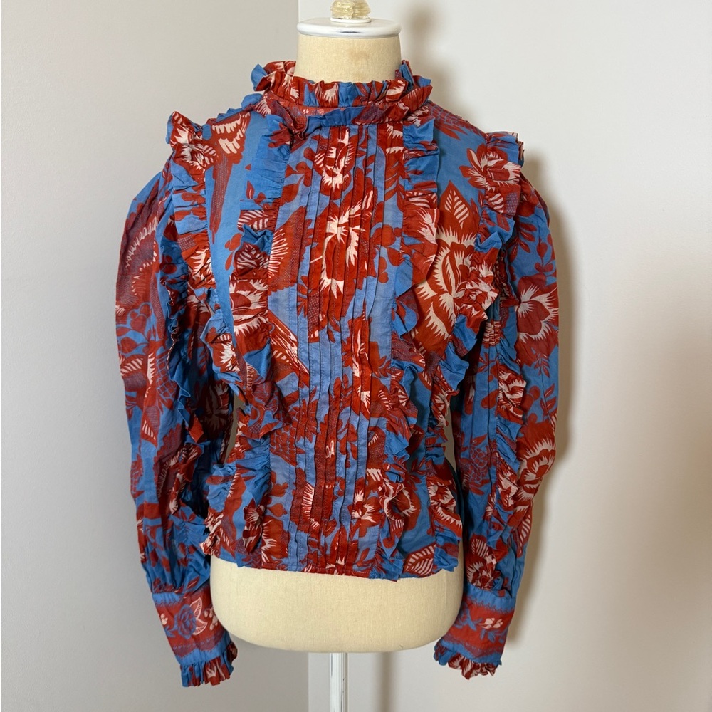 FARM Rio Blue and Red Floral Ruffle Blouse Size Small